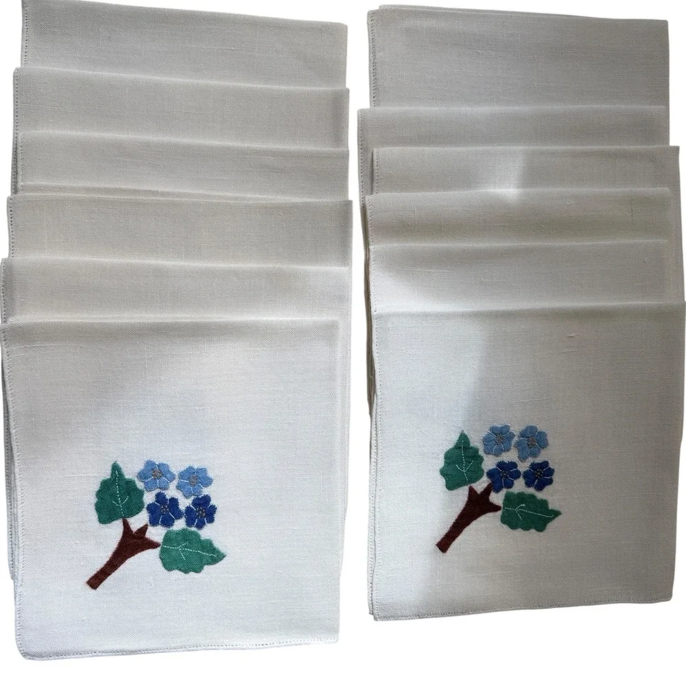 Vintage Set of 12 White Linen Napkins Blue Floral Hand Embroidered 11x11 Square